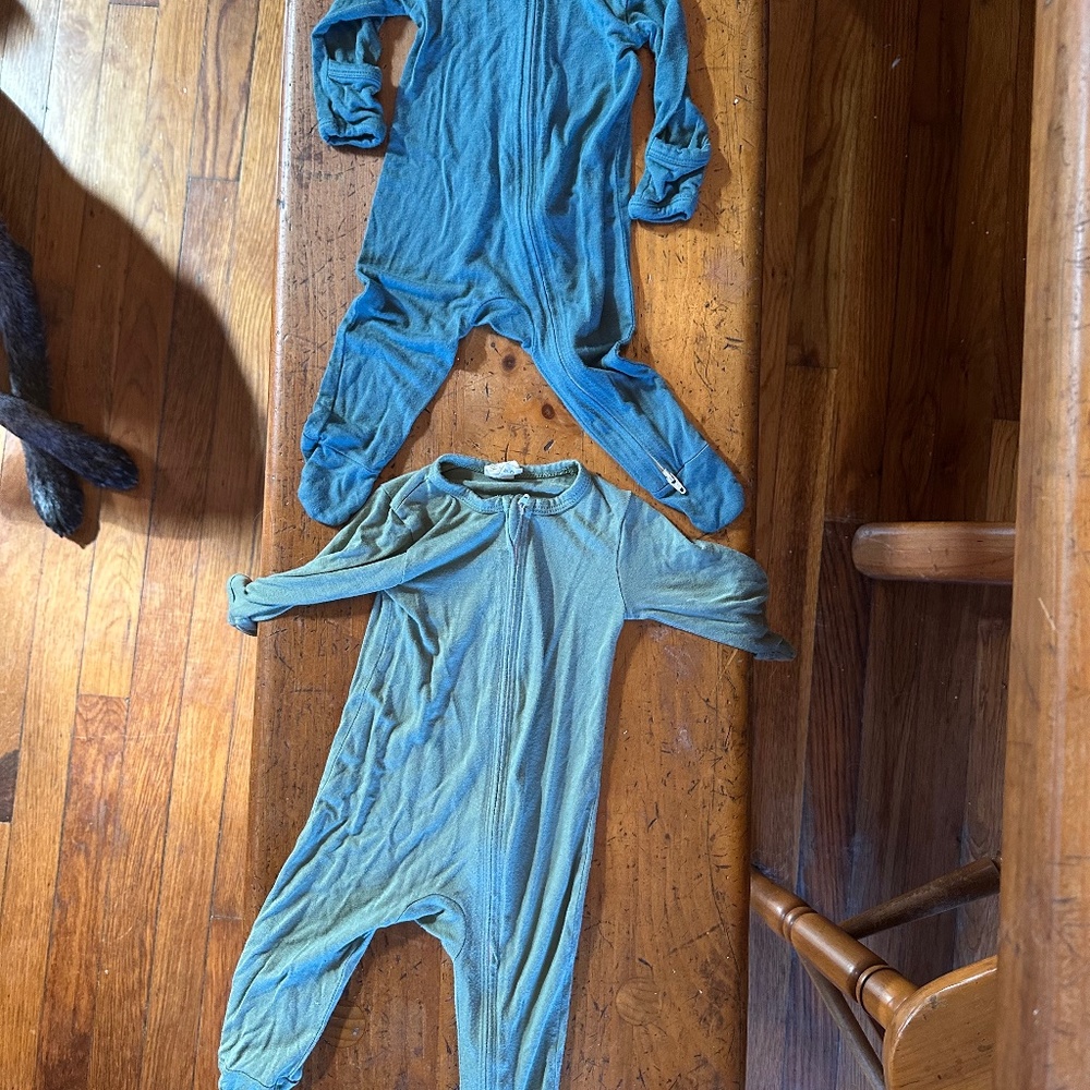 Lurkspur baby footies, bamboo material